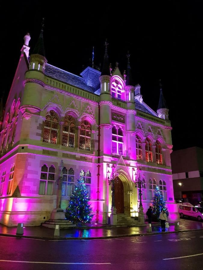 Smart & Cozy Holiday Apartment In The City Centre Inverness Eksteriør billede